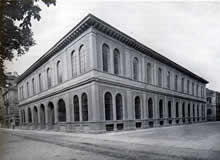 La biblioteca civica nel 1929